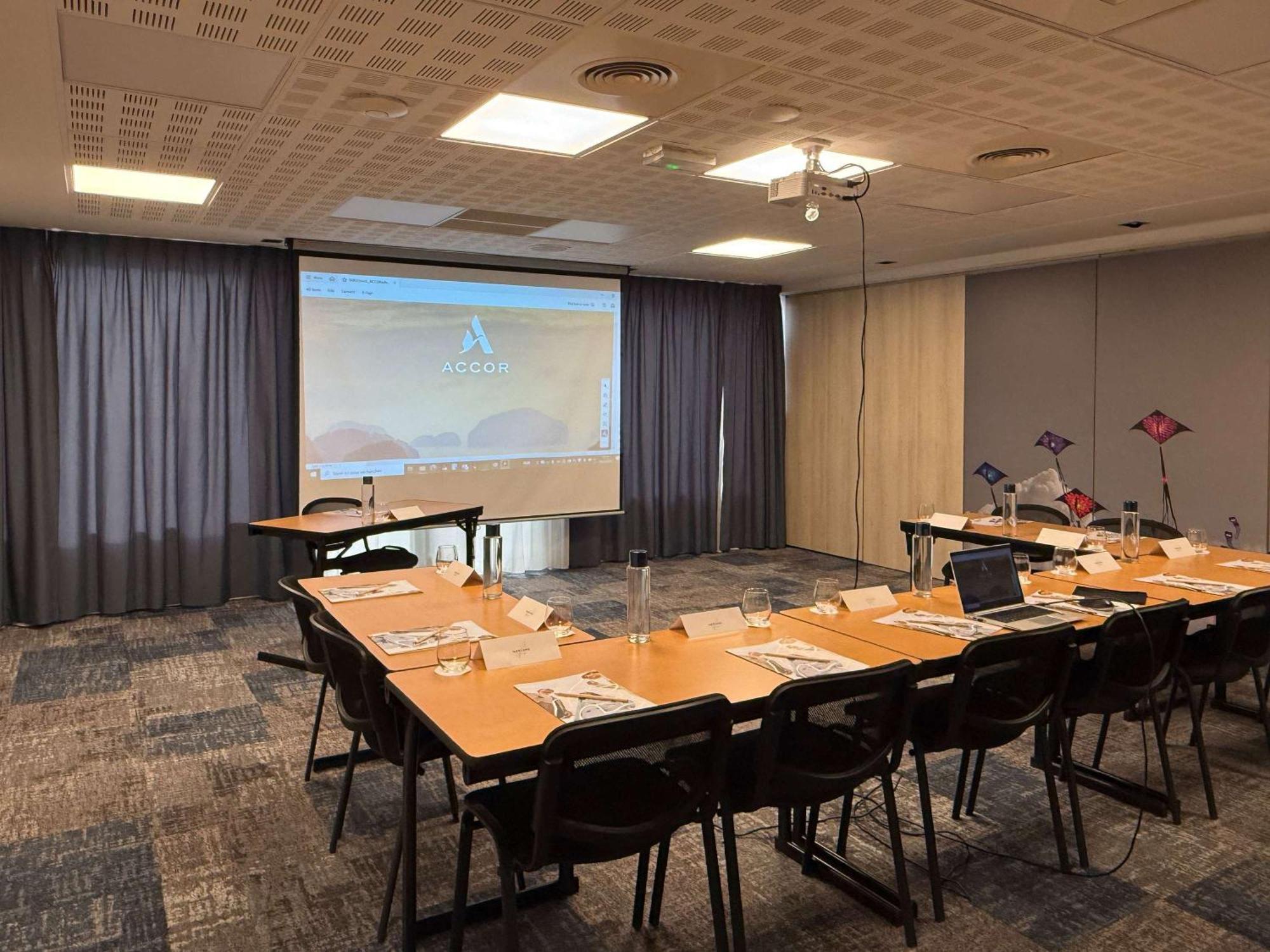 Mercure Dieppe La Presidence Екстериор снимка