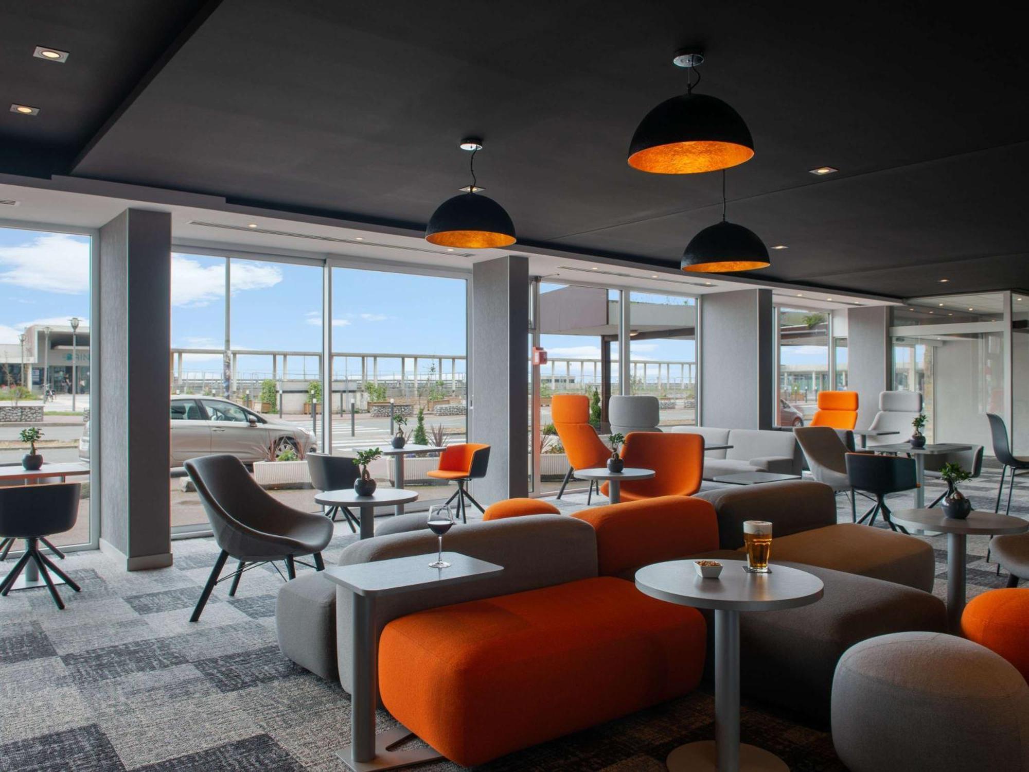 Mercure Dieppe La Presidence Екстериор снимка