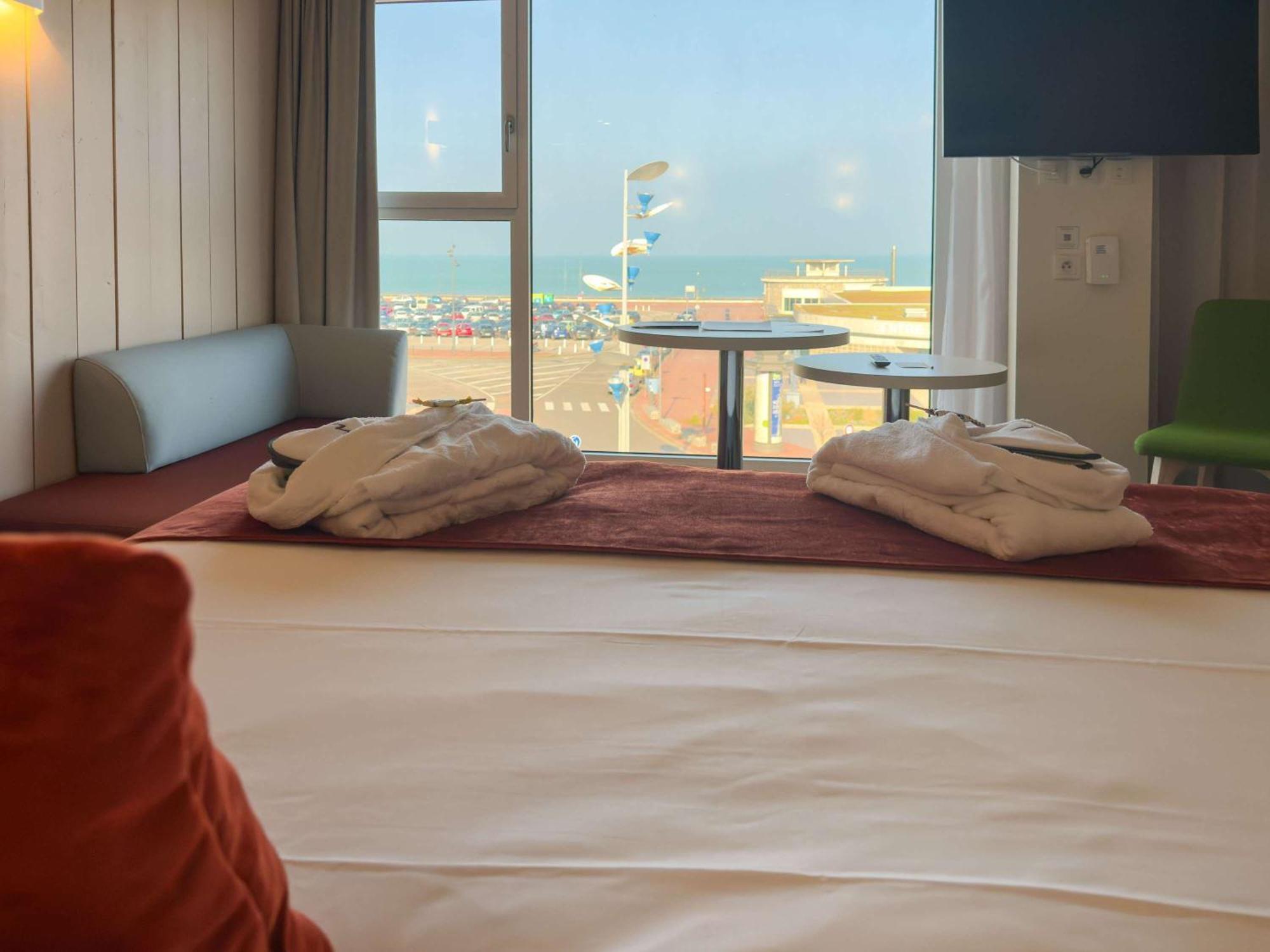 Mercure Dieppe La Presidence Екстериор снимка