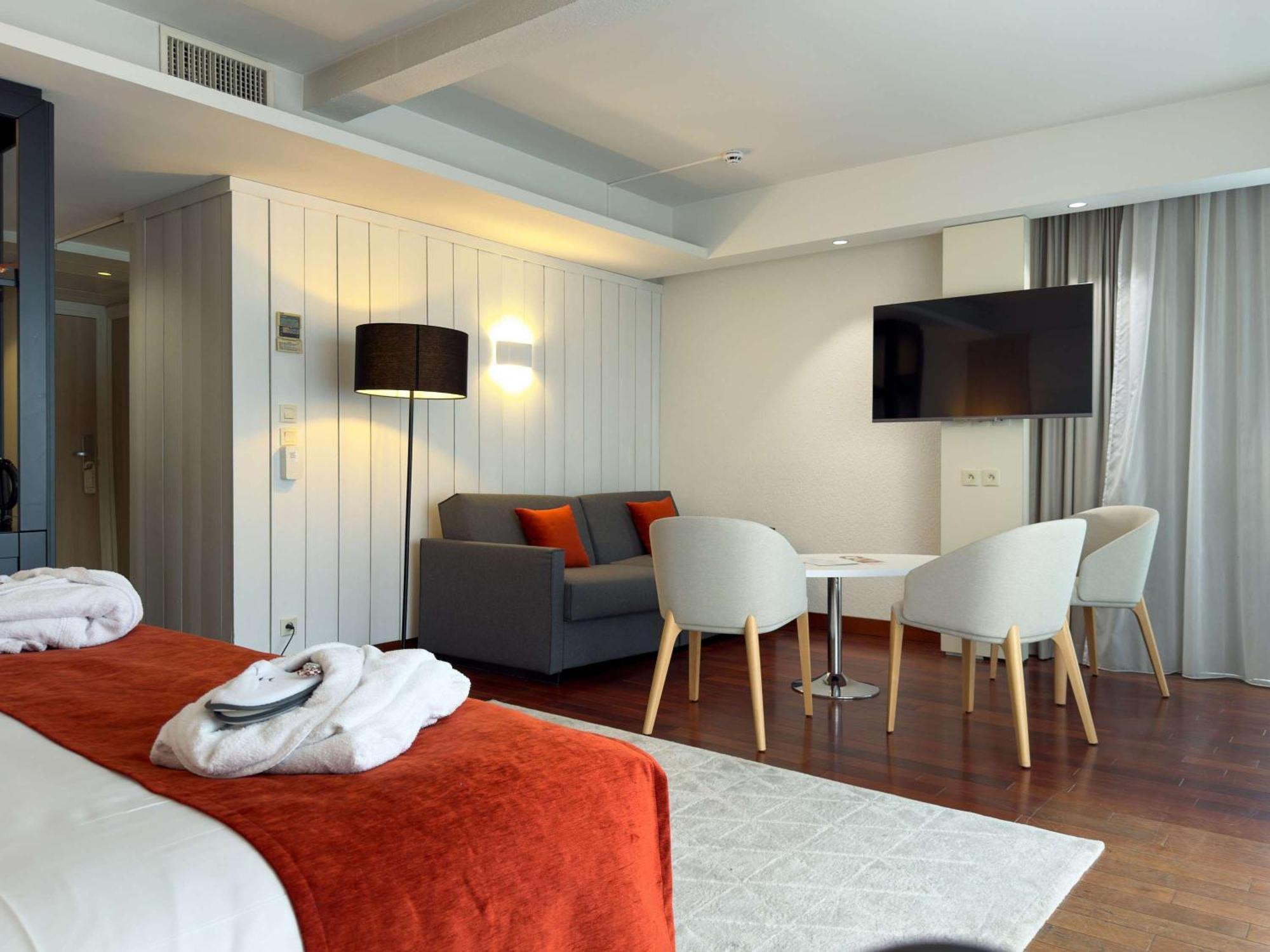 Mercure Dieppe La Presidence Екстериор снимка